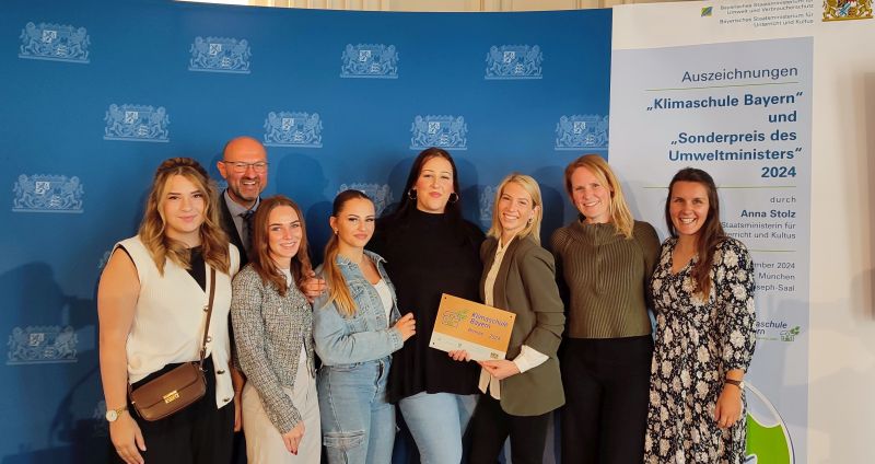 Auszeichnung zur Klimaschule und Verleihung des Sonderpreises